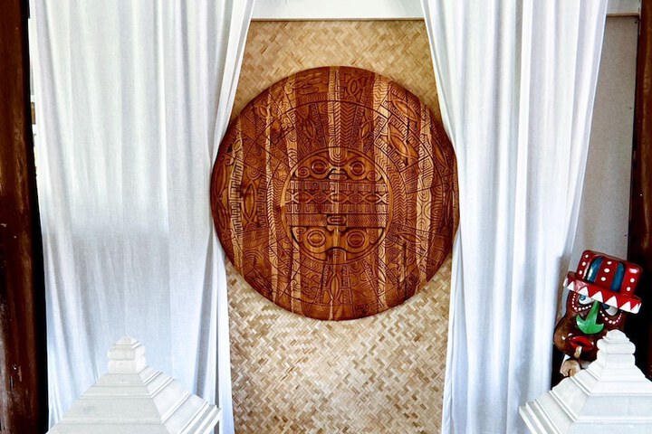 Wild Ginger Hotel