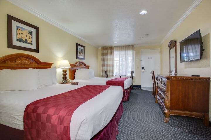 Room 34 of 43