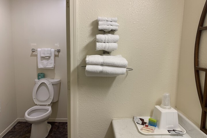 Room 8 of 26