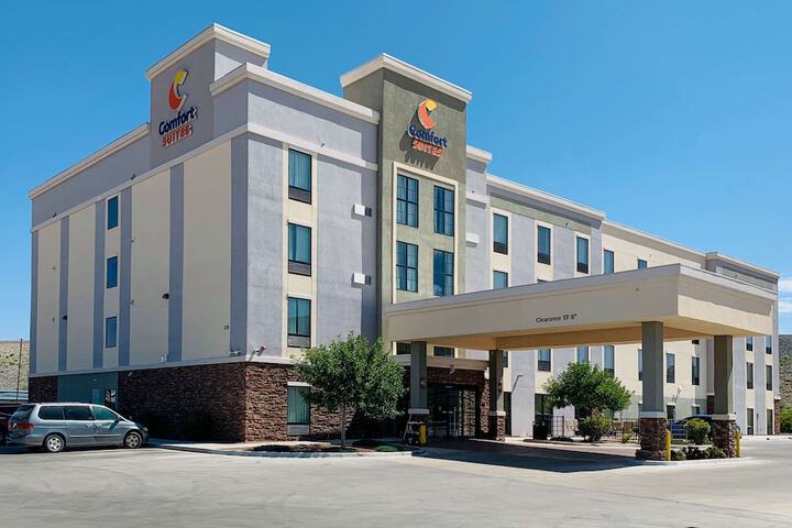 Hotel 9 of 68