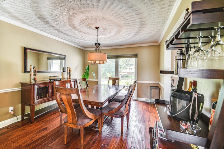 Luxe Lakefront Portsmouth Home: Fish Swim & Play!