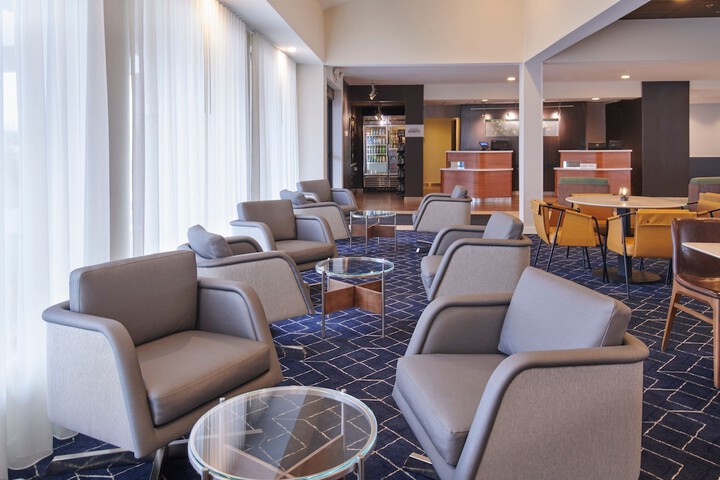 Courtyard by Marriott Detroit Livonia