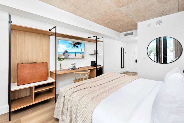 Room 42 of 70