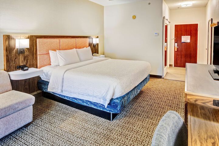 Room 15 of 29