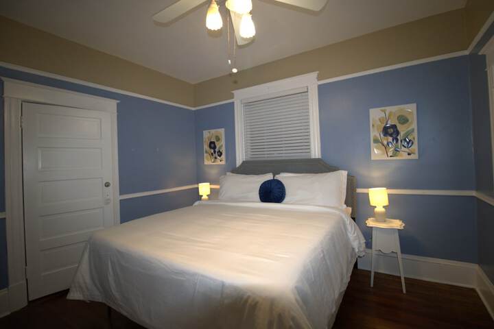 Room 25 of 31