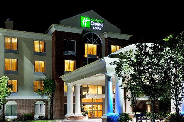 Hotel 5 of 41