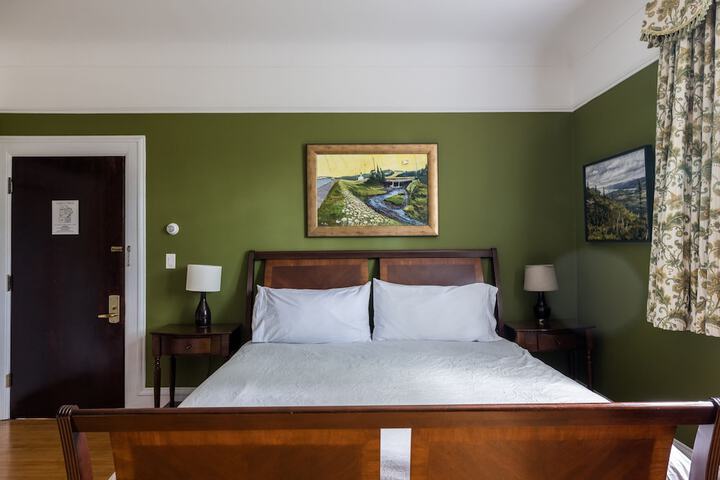 Room 46 of 51