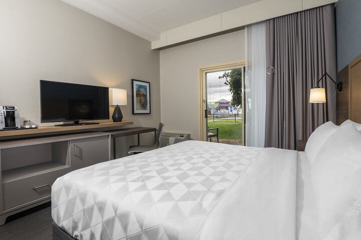 Holiday Inn Kingston Waterfront by IHG
