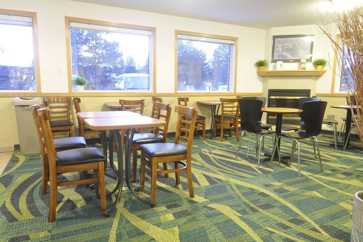 Super 8 by Wyndham Revelstoke BC