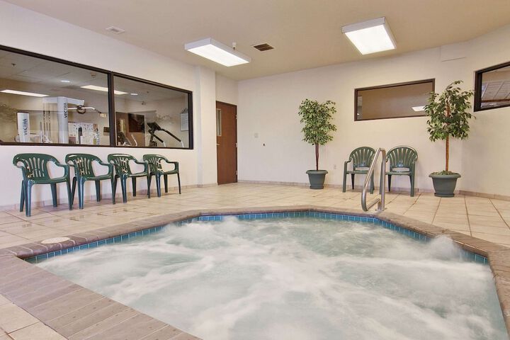 Pool 2 of 8