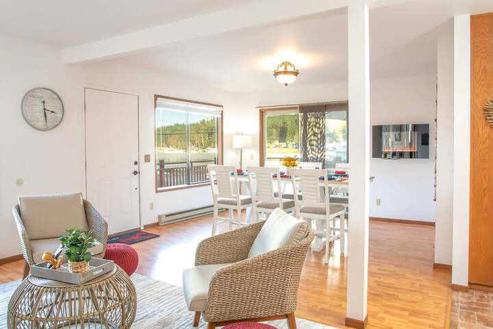 Cornet Bay Cottage in Oak Harbor