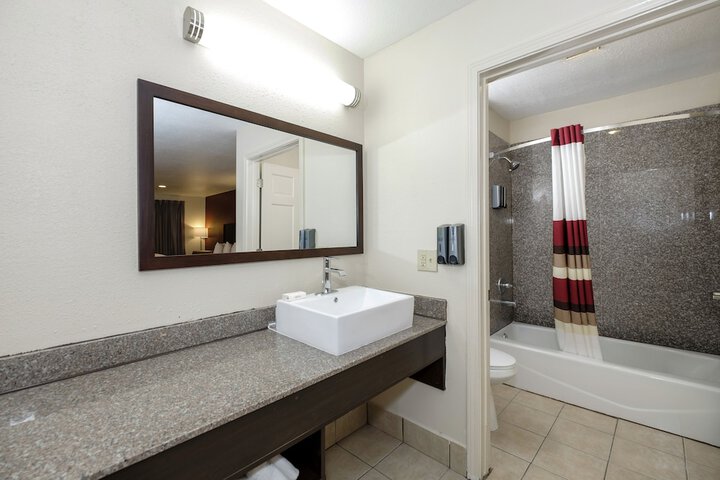 Red Roof Inn PLUS+ Hammond