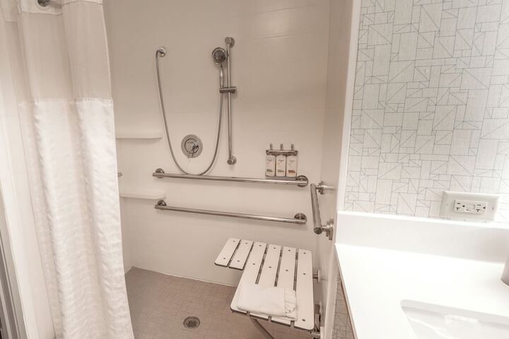 Holiday Inn Express Hotel & Suites a Lake Zurich-Barrington by IHG