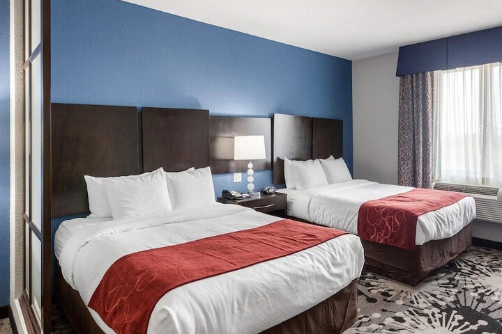 Comfort Suites Greenville