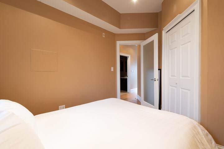 Room 14 of 21