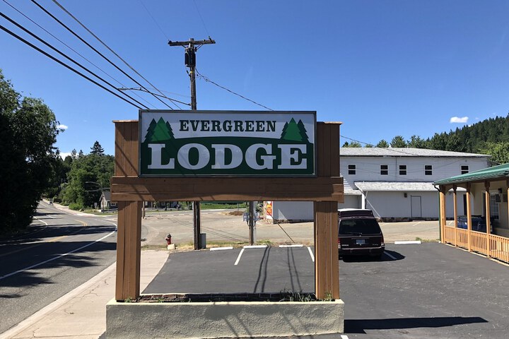 Evergreen Lodge