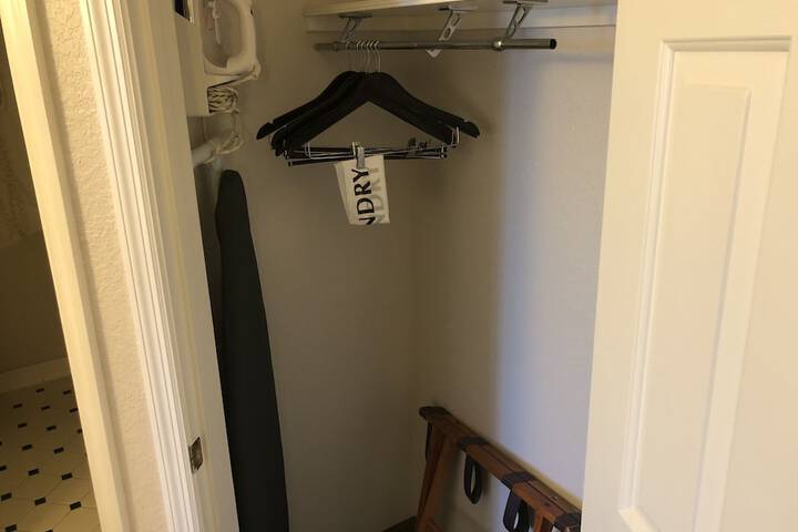 Room 17 of 48