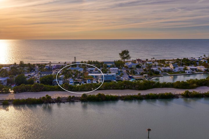 Escape Coastal Resort on Casey Key