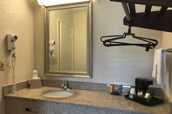 Room 12 of 17