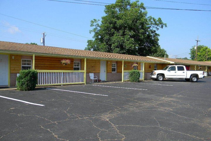 Little Shamrock Motel A1