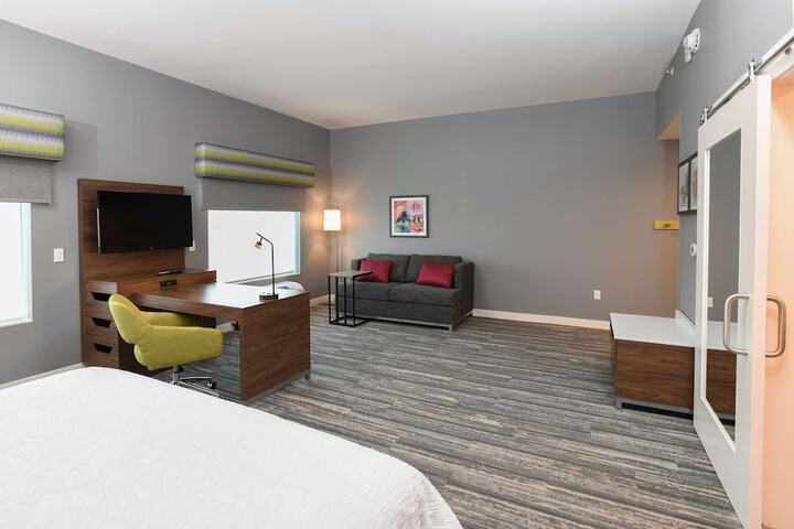 Room 34 of 58