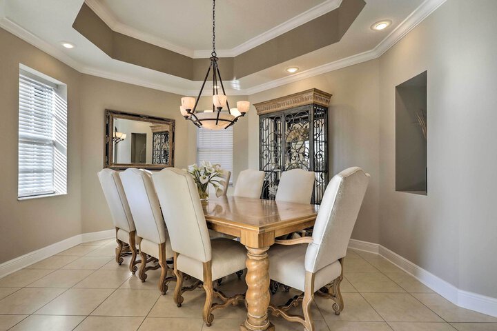 Waterfront Gem w / Pool & Dock in Apollo Beach
