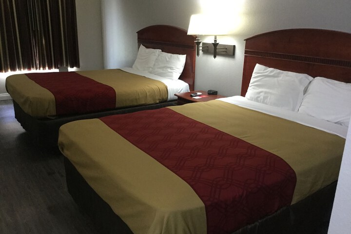Room 43 of 74