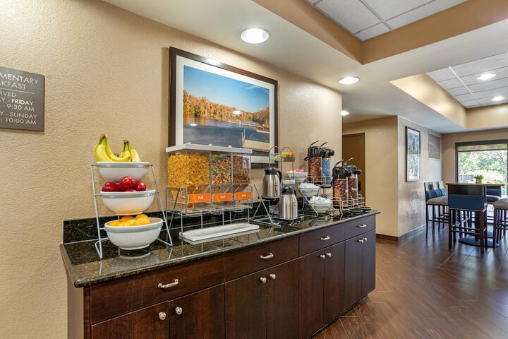 Comfort Suites Tallahassee Capitol - University Area