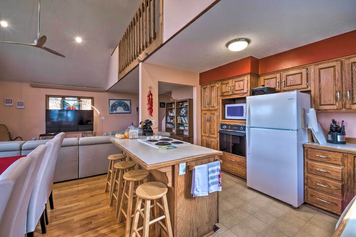 Lake Cumberland Home w / Deck + Water Access!