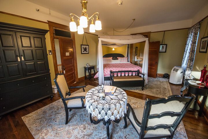 Balch Hotel
