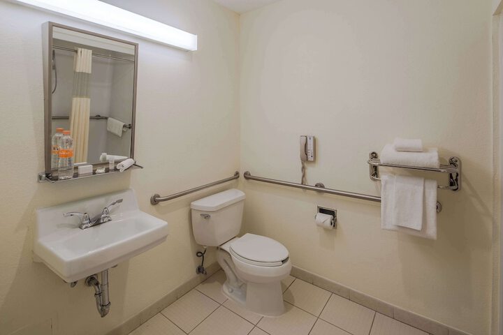 Room 18 of 89