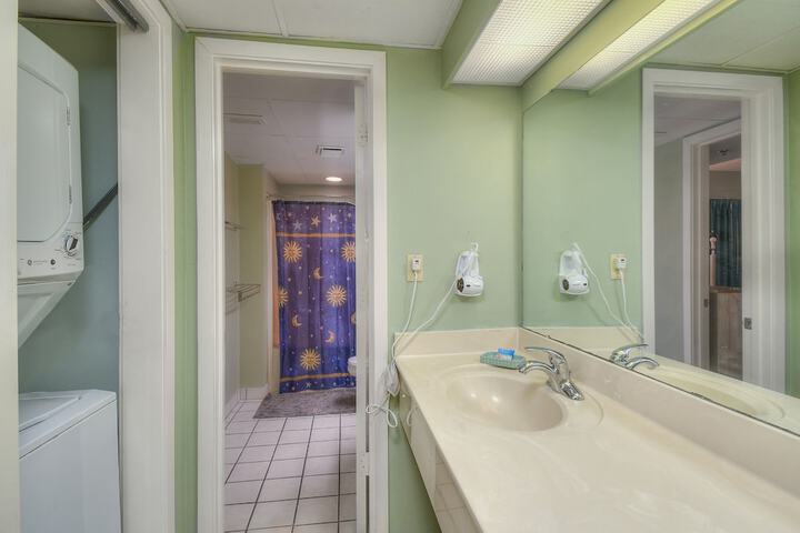 Room 76 of 141