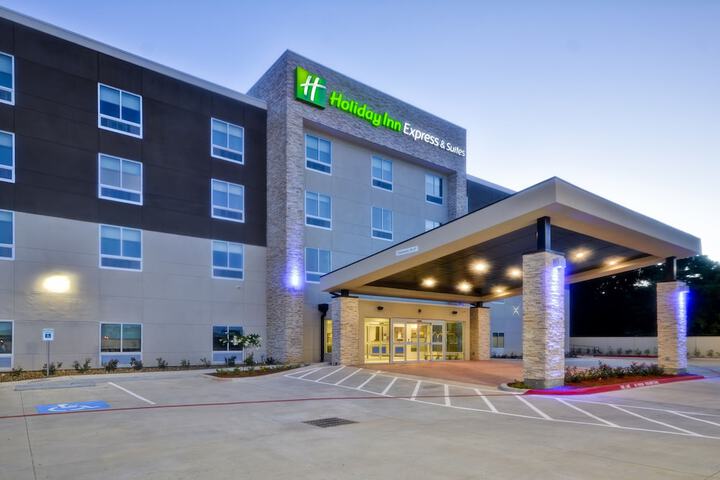 Hotel 6 of 49