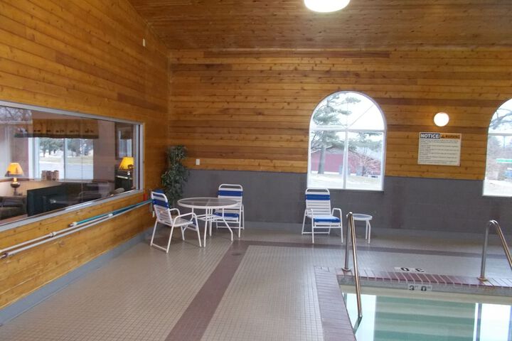 Pool 7 of 37