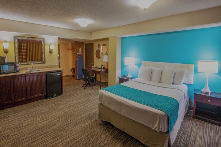 Room 12 of 25