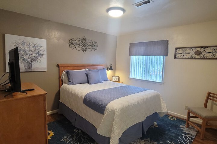 Room 52 of 70