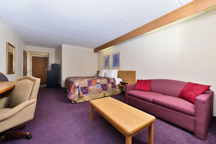 Room 12 of 19