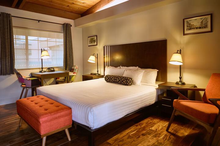 Room 17 of 21