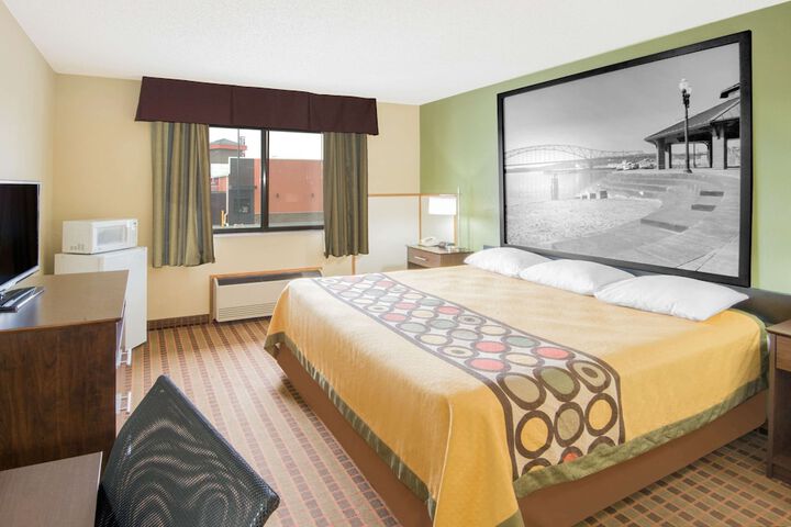 Super 8 by Wyndham Story City