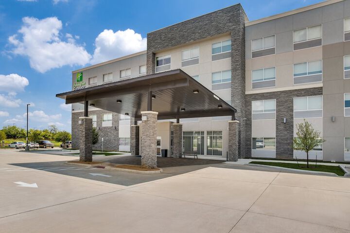Hotel 2 of 52