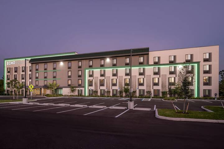 Echo Suites Extended Stay by Wyndham Naples