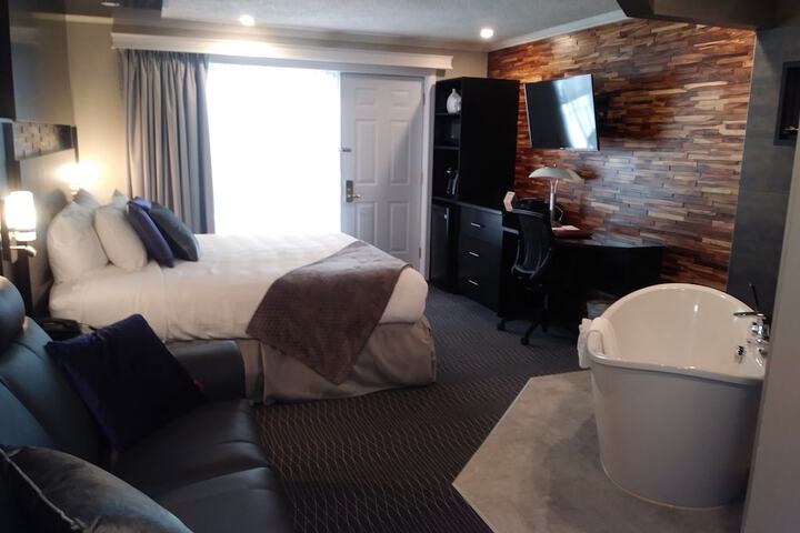 Room 27 of 47