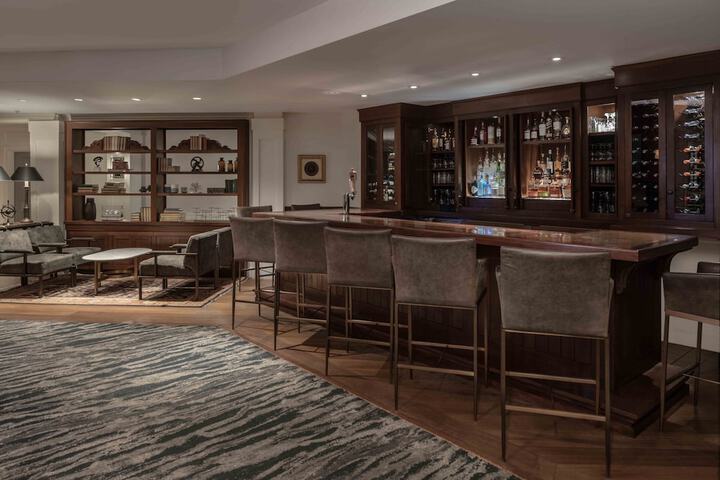 Lounge 39 of 47