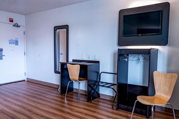Room 13 of 47