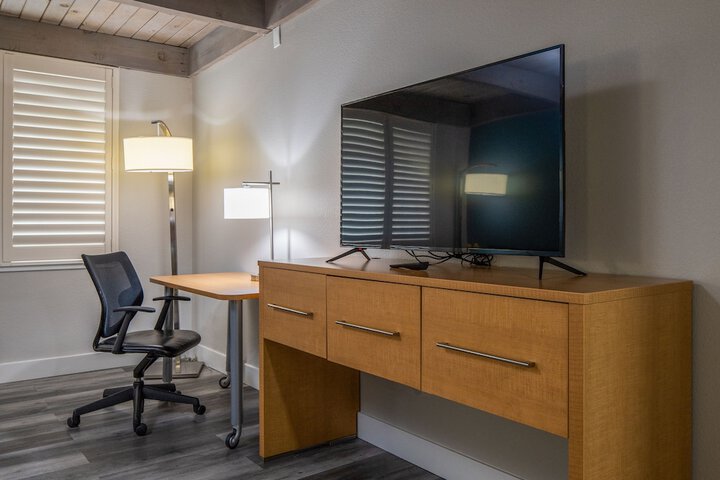 Room 17 of 51