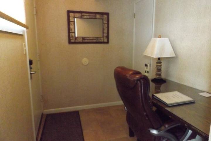 Room 18 of 19