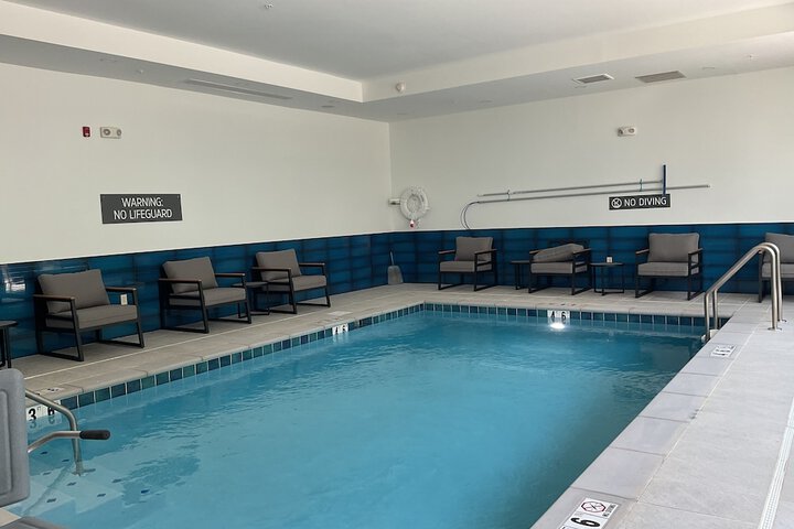 La Quinta Inn & Suites by Wyndham Manchester / Arnold AFB