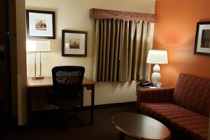 AmericInn by Wyndham Iron River
