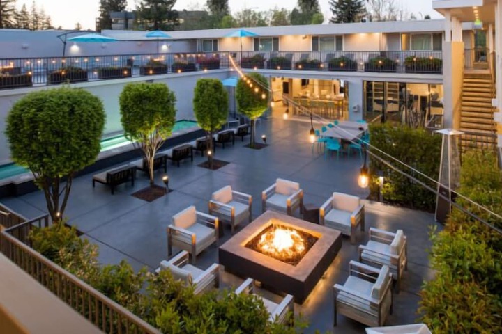 Terrace/Patio 43 of 45