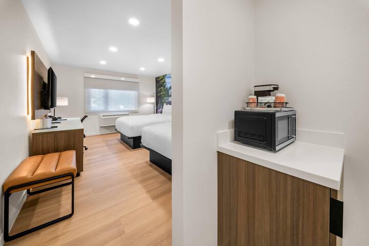 Clarion Pointe Kent - Seattle South
